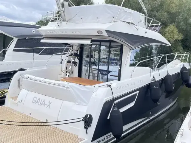 Jeanneau Prestige 420 Flybridge