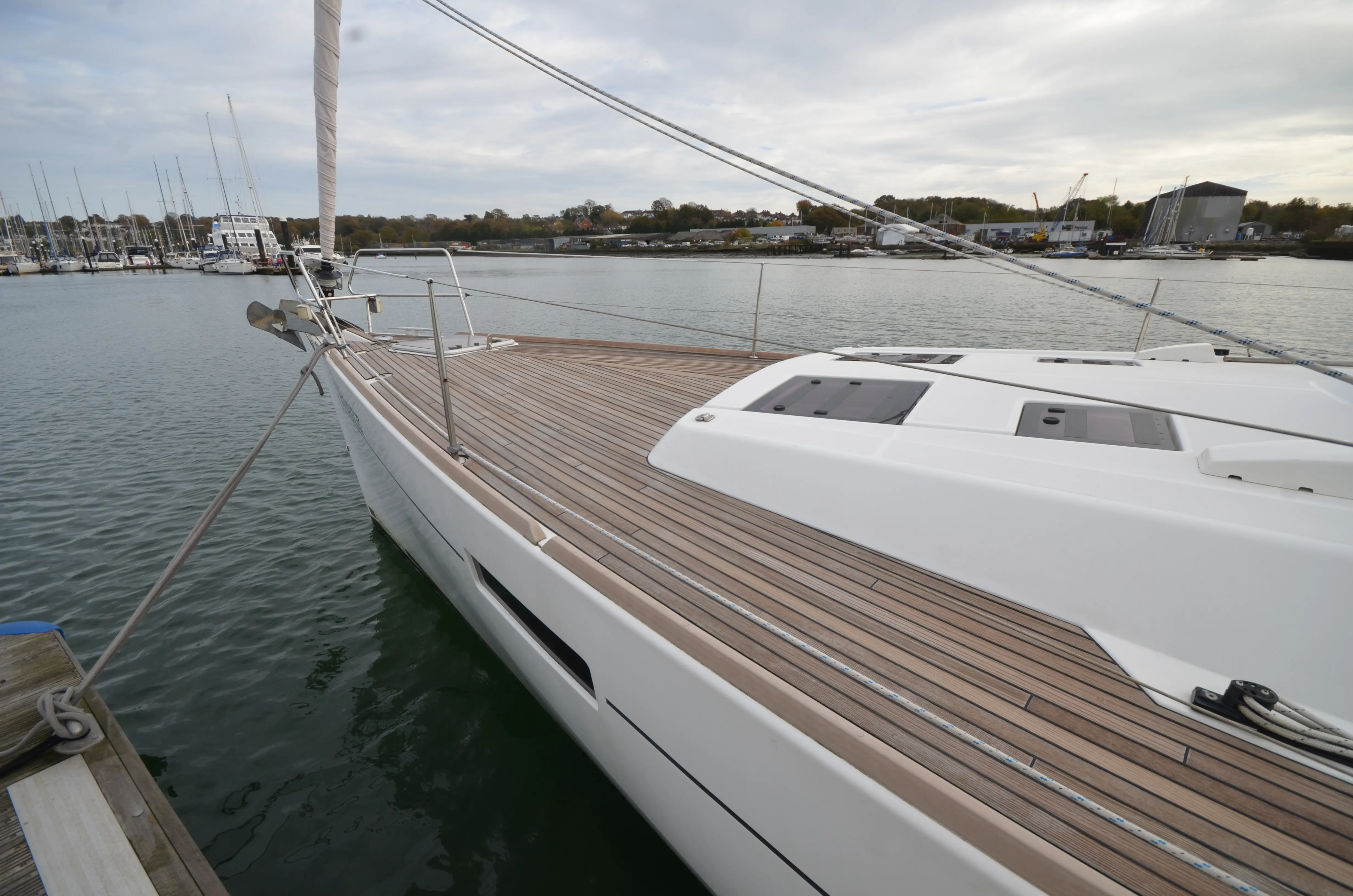 2011 Beneteau oceanis 45 (3 cbs)