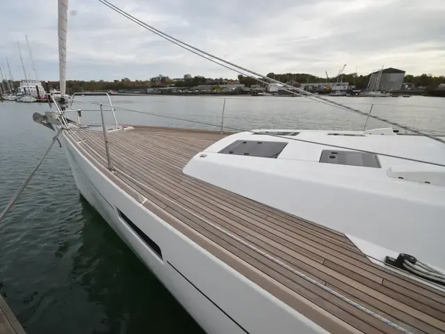 Beneteau Oceanis 45 (3 Cbs)