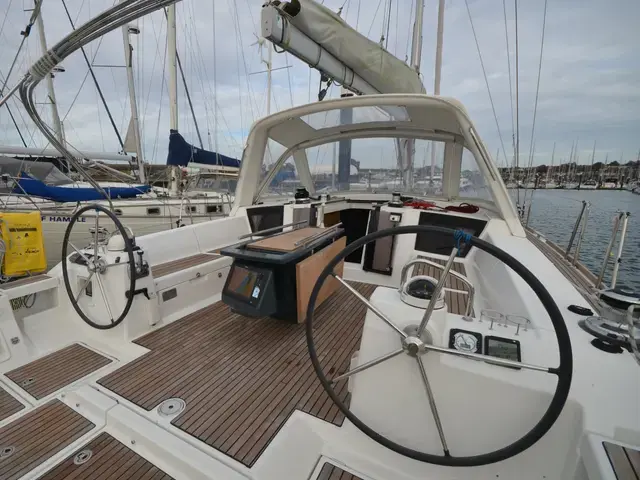 Beneteau Oceanis 45 (3 Cbs)