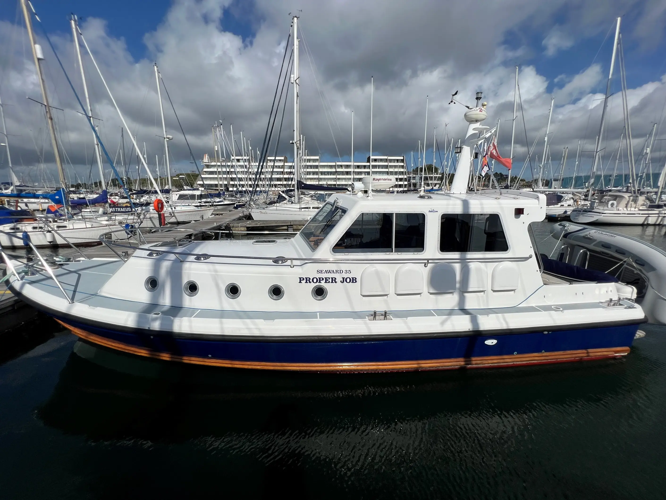 2001 Seaward 35