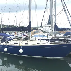 1990 Victoria 34