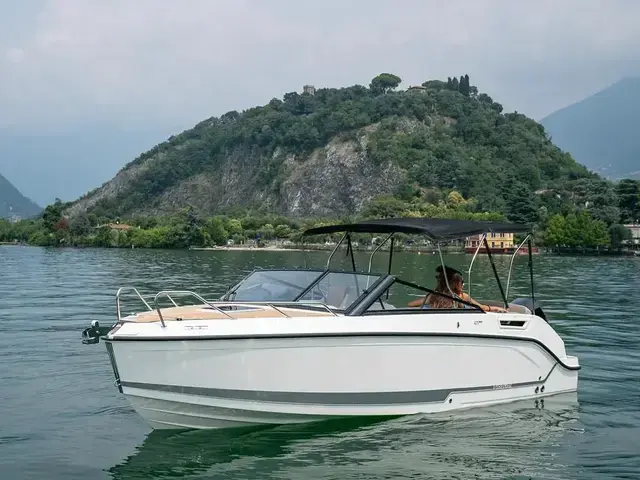 Quicksilver ACTIV 675 CRUISER