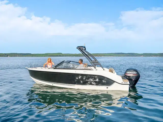 Quicksilver Activ 605 Bowrider