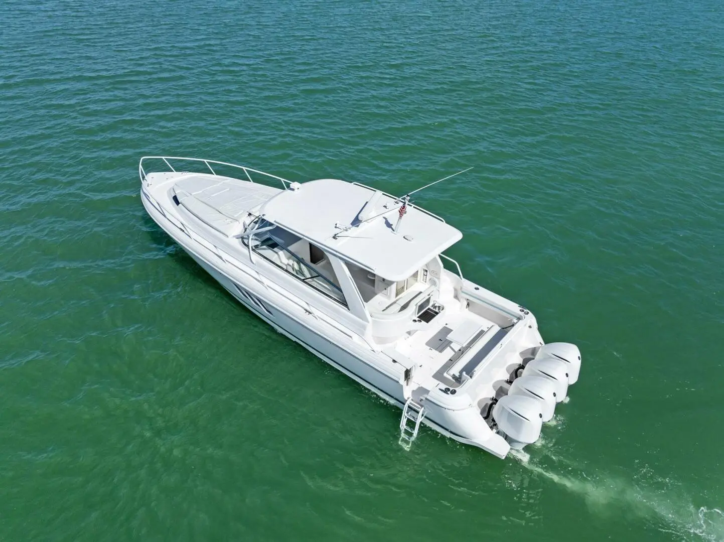 2018 Intrepid 475 sport yacht