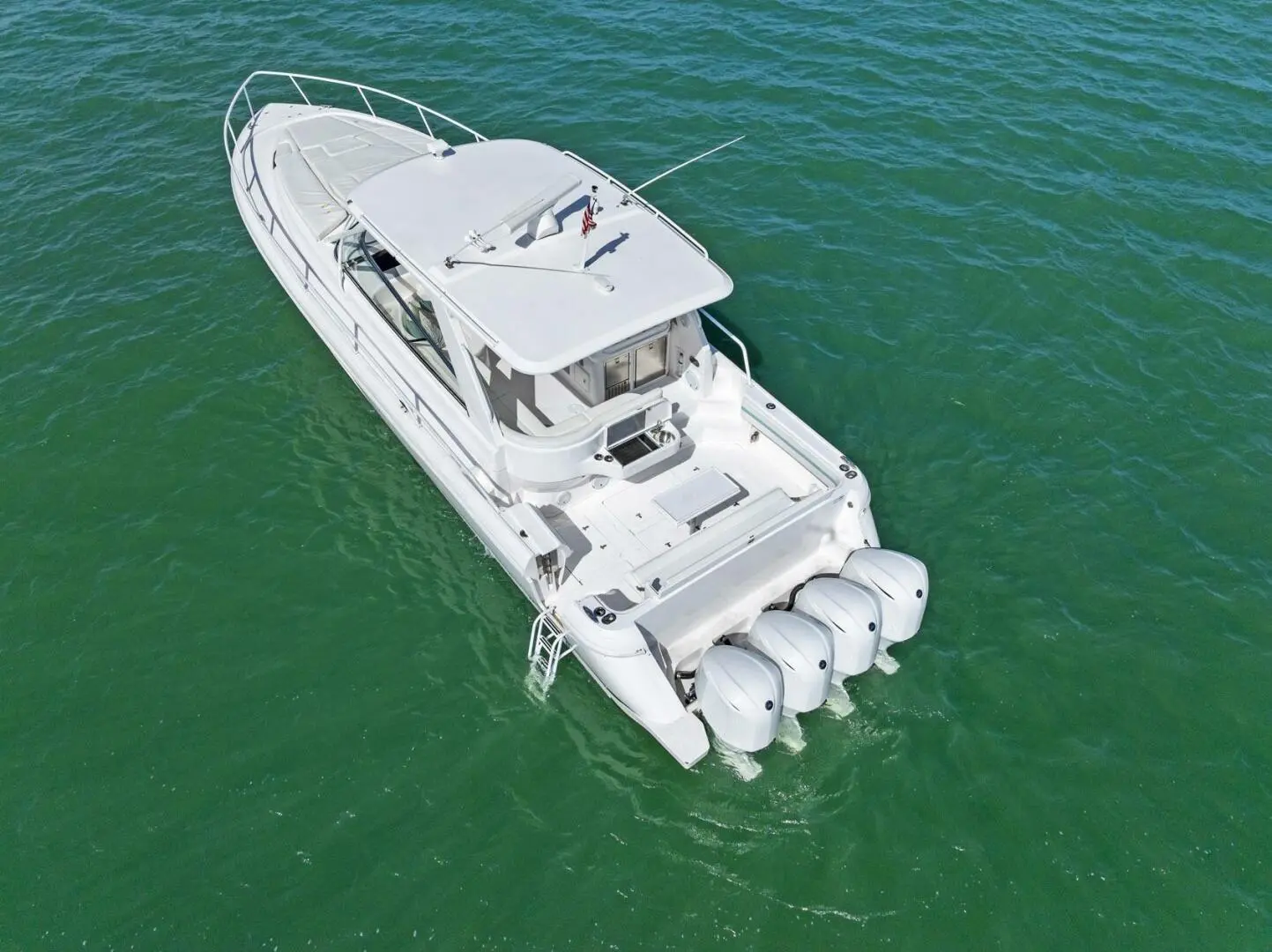 2018 Intrepid 475 sport yacht