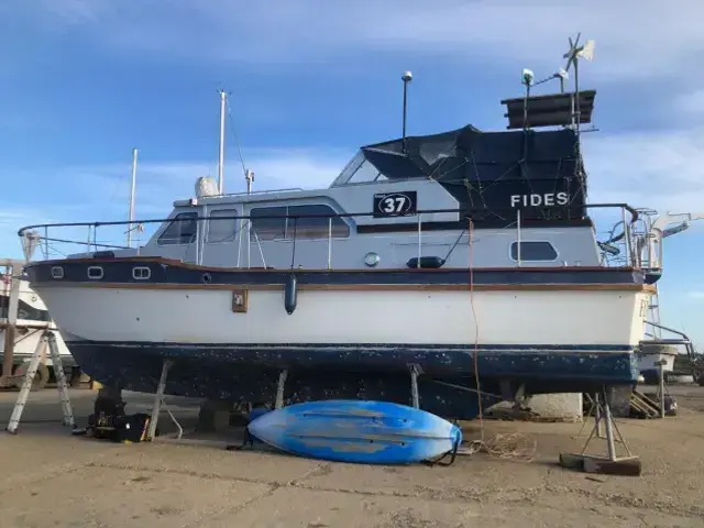 Aquafibre Boats Ernest Collins 37