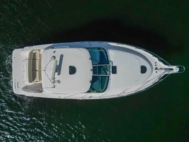 Tiara Yachts 3900 Sovran