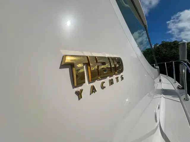 Tiara Yachts 3900 Sovran