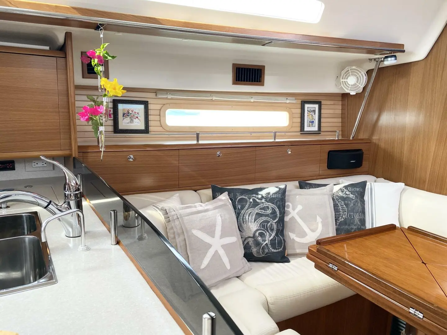 2018 Catalina 425