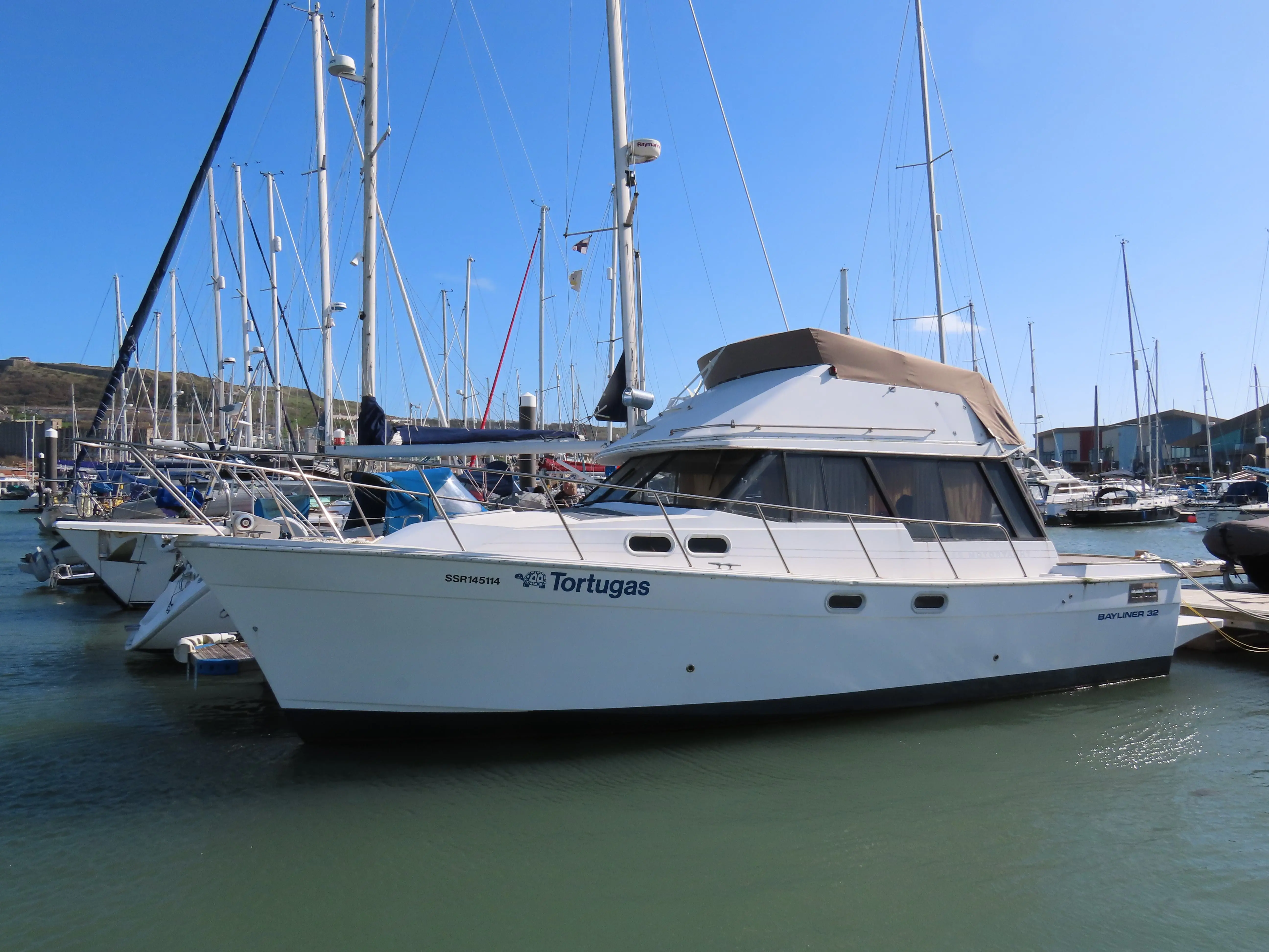 1992 Bayliner 3288 flybridge