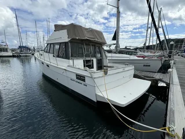 Bayliner 3288 Flybridge