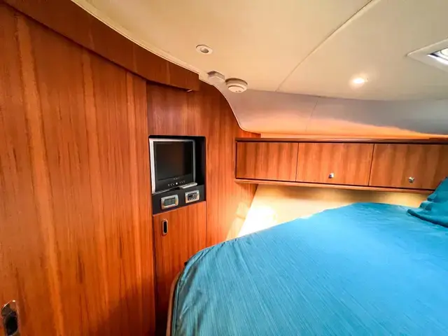 Tiara Yachts 3900 Sovran