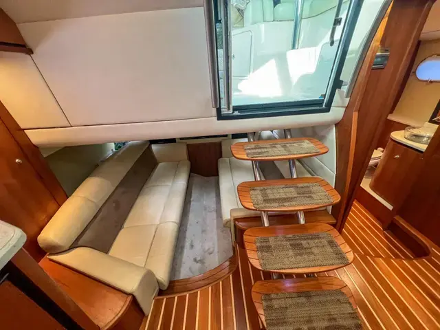 Tiara Yachts 3900 Sovran