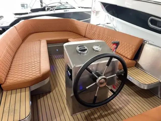 Aluship 650 Tender