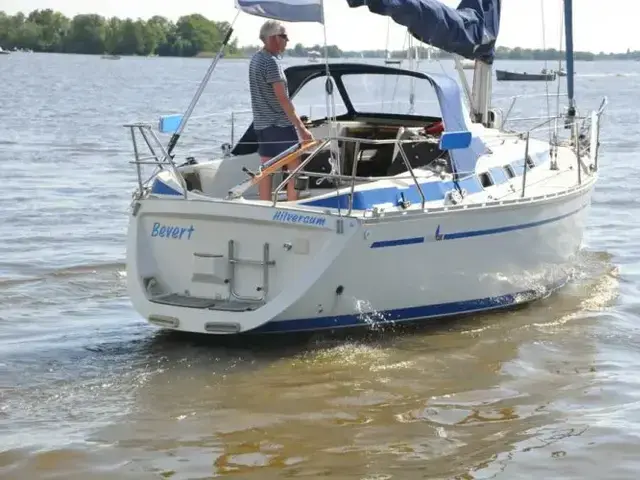 Bavaria 300