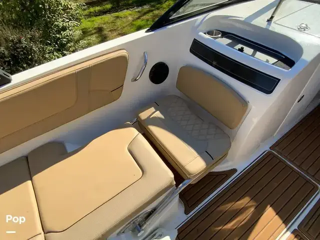 Bayliner Vr6