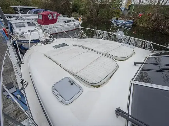 Bayliner 3255 Avanti