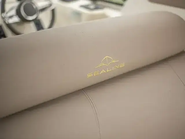 Sealine S 37