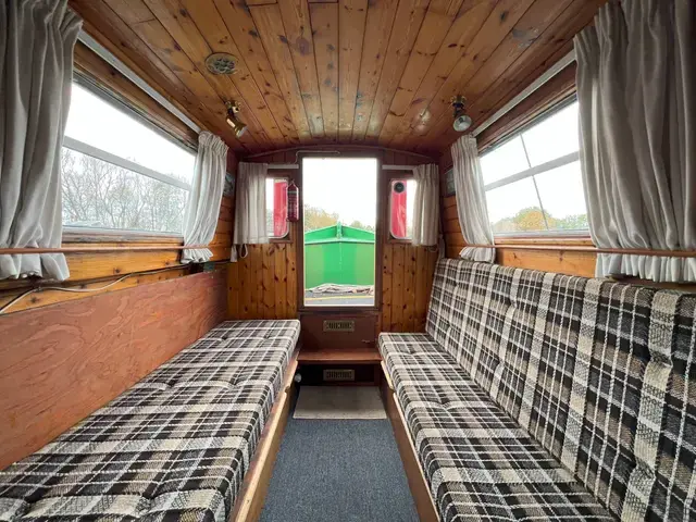 Springer 40' Cruiser Stern Narrowboat