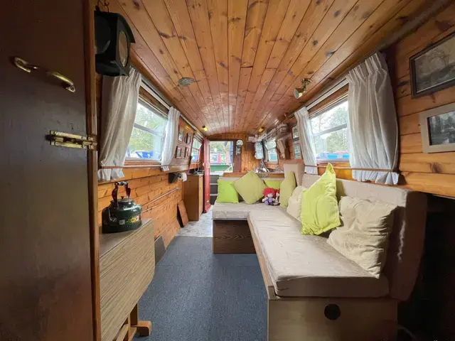 Springer 40' Cruiser Stern Narrowboat