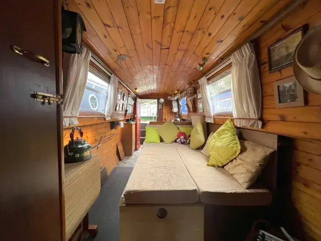 Springer 40' Cruiser Stern Narrowboat