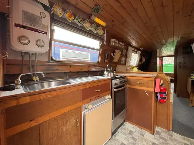 Springer 40' Cruiser Stern Narrowboat