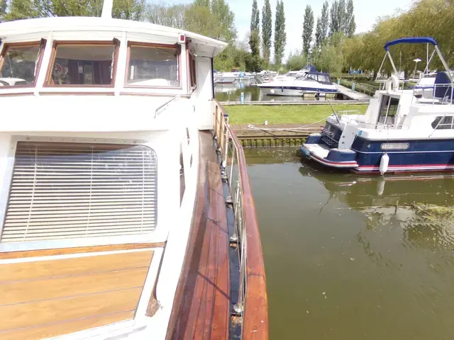 Stevens Gentleman's Motor Cruiser