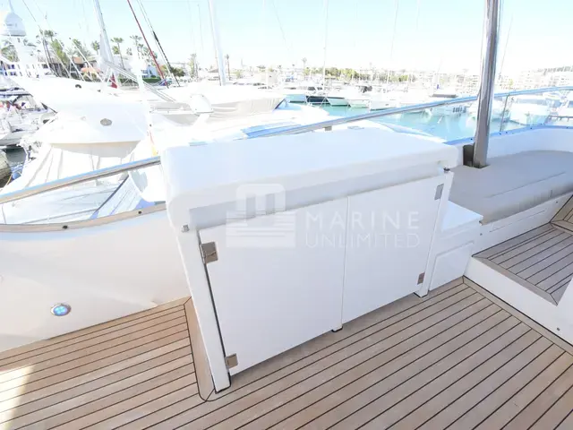 Fairline Squadron 65