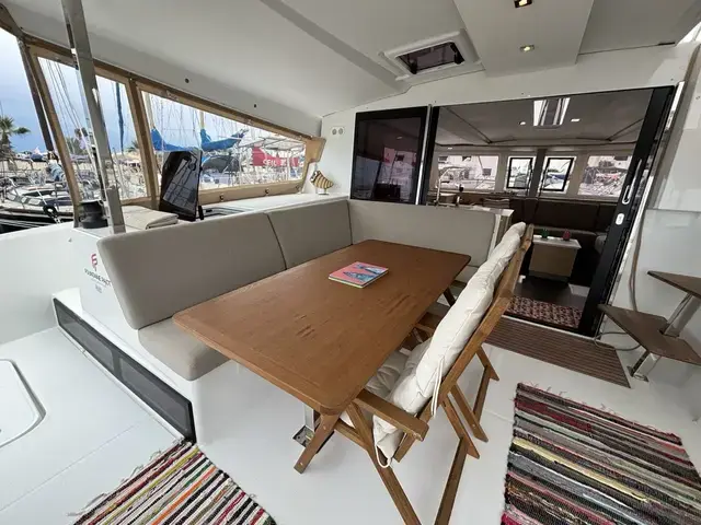 Fountaine Pajot Isla 40