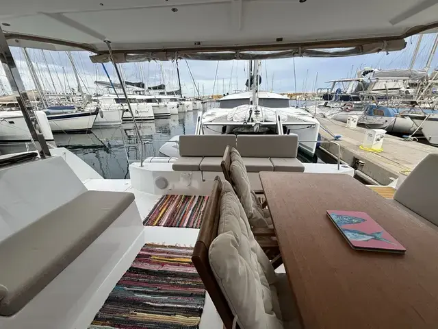 Fountaine Pajot Isla 40