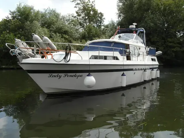 Broom 35 European