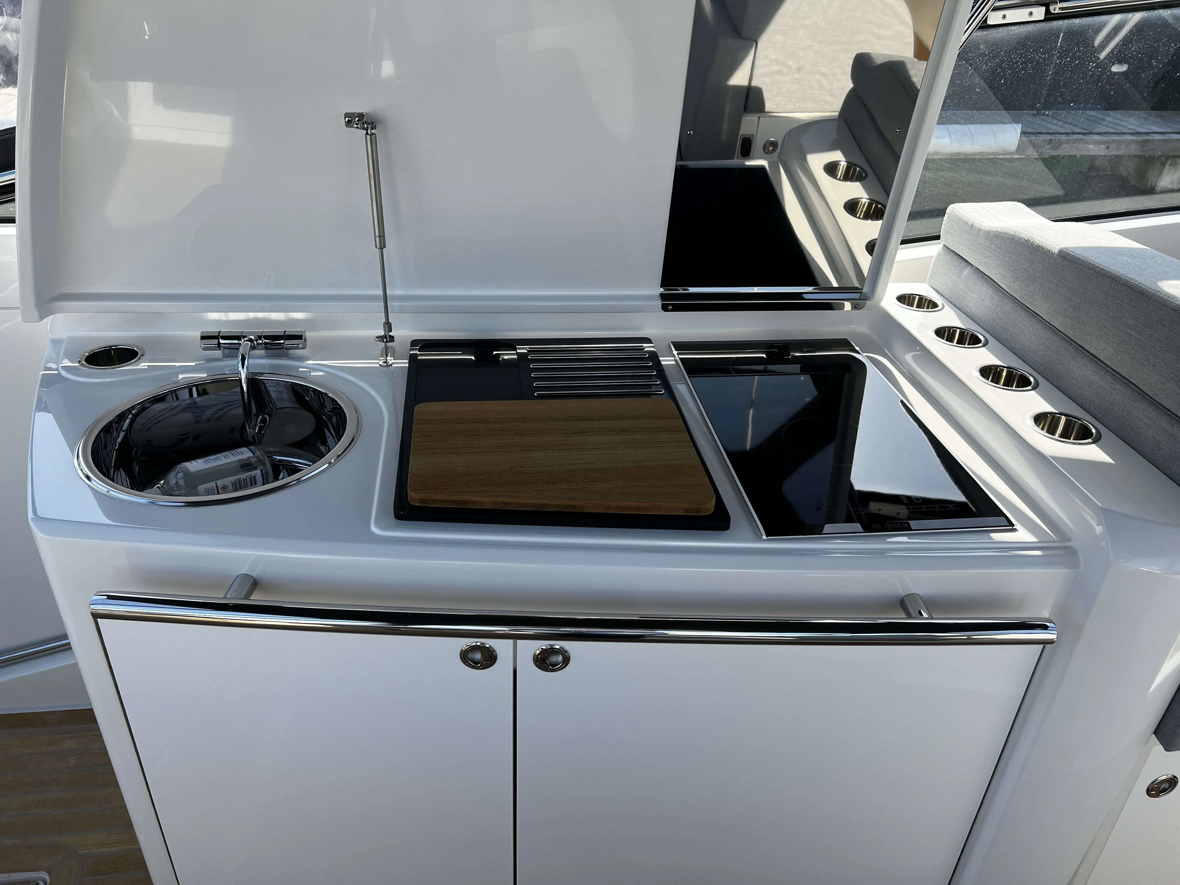 2020 Volvo Penta 39 camira