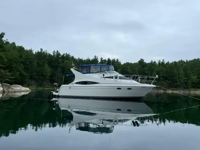 Carver 350 Mariner