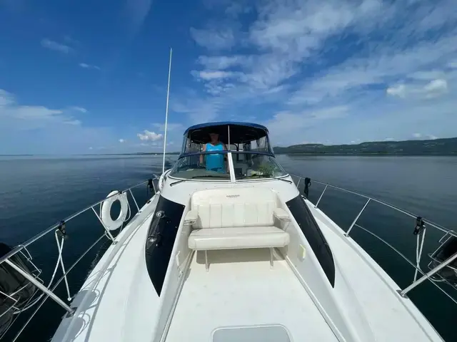 Carver 350 Mariner