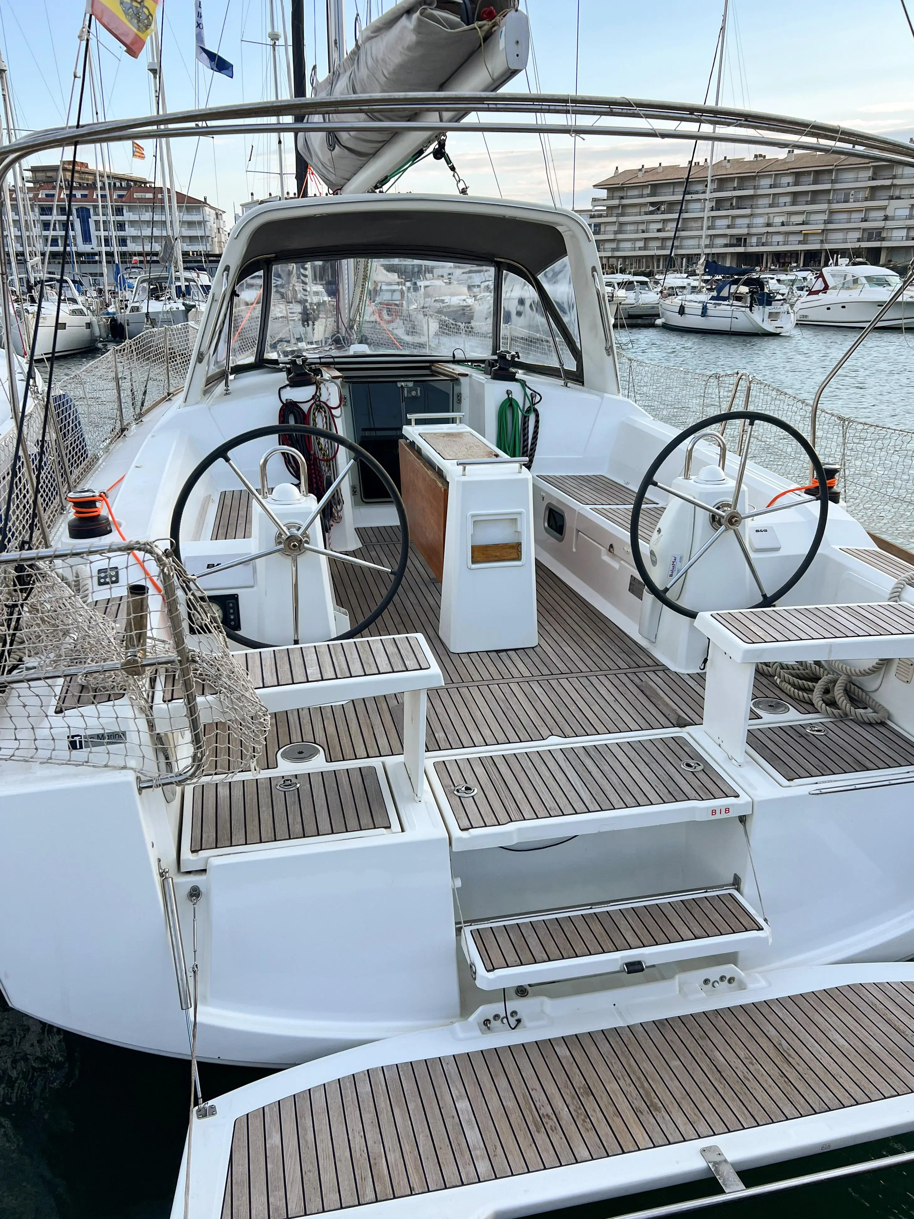 2016 Beneteau oceanis 38