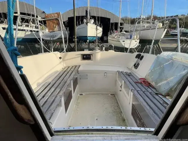 Beneteau First 28