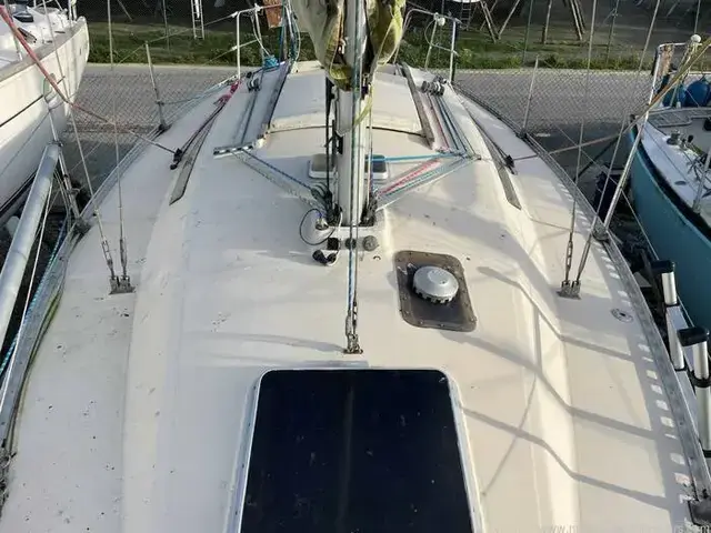 Beneteau First 28