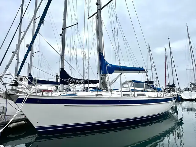 Hallberg Rassy 36