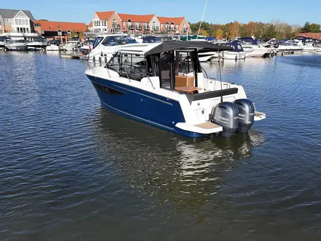 Jeanneau Merry Fisher 895