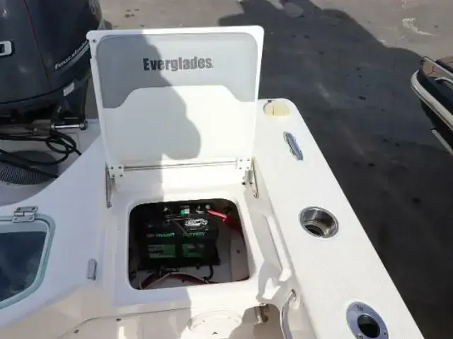 Everglades 243 Cc