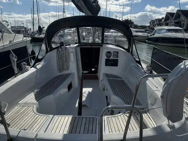 Beneteau Oceanis Clipper 323