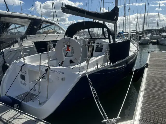 Beneteau Oceanis Clipper 323