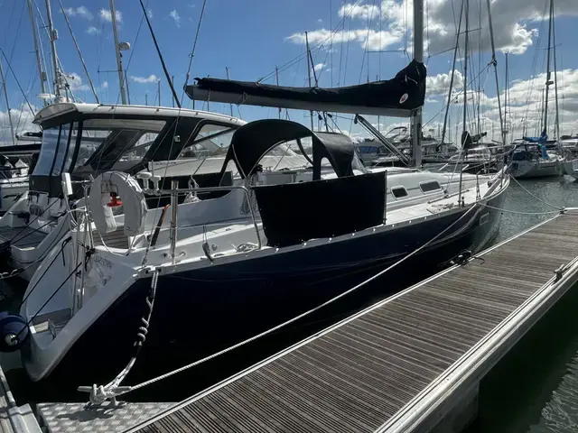 Beneteau Oceanis Clipper 323