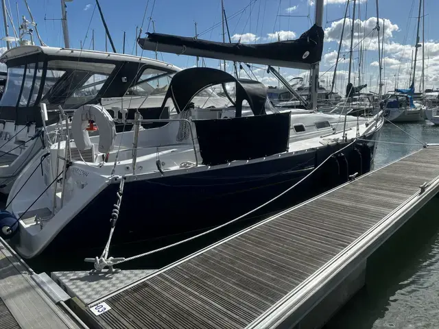 Beneteau Oceanis Clipper 323