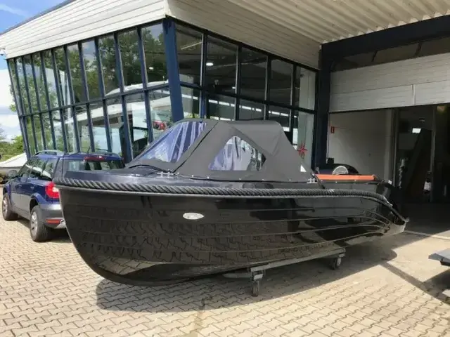 Oudhuijzer 580 Tender