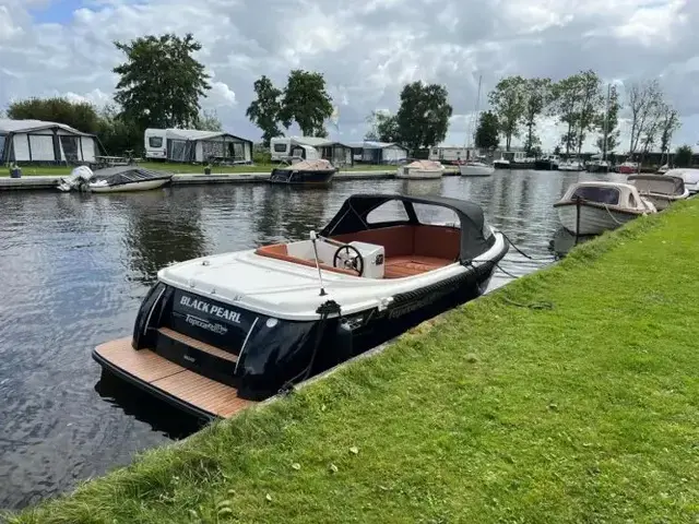 Topcraft 605 Tender