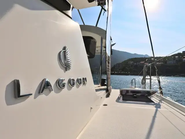 Lagoon 42