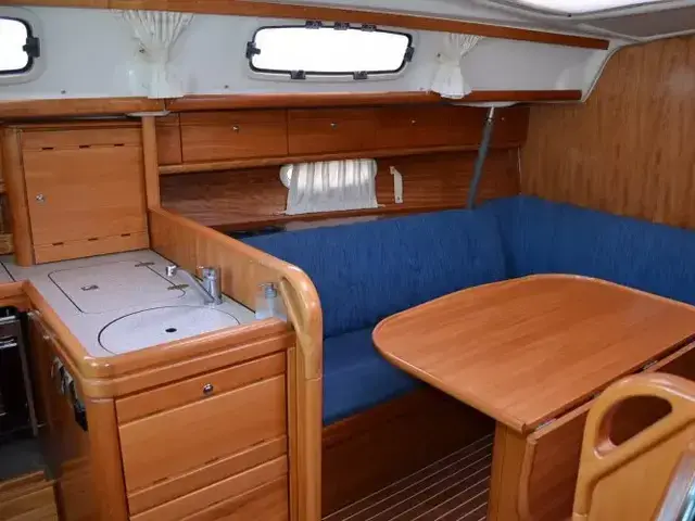 Bavaria Cruiser 33 2