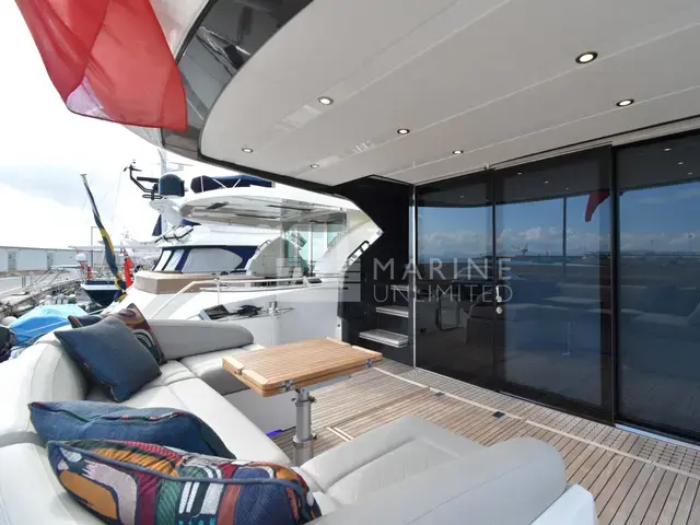 Fairline Squadron 68